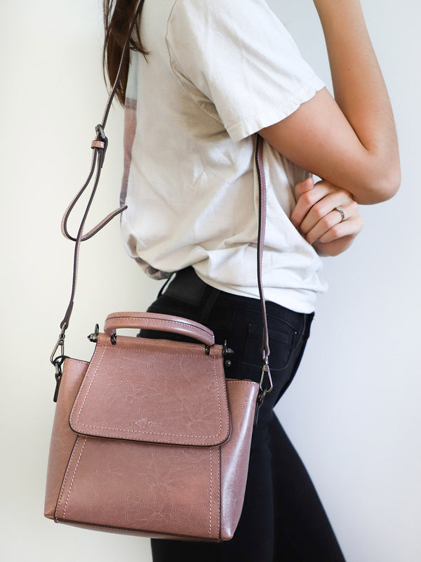 Princesse, petit sac élégant a bandouliere.